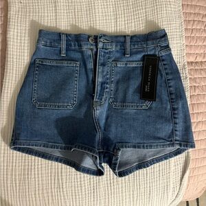 Veronica Beard Elijah Short